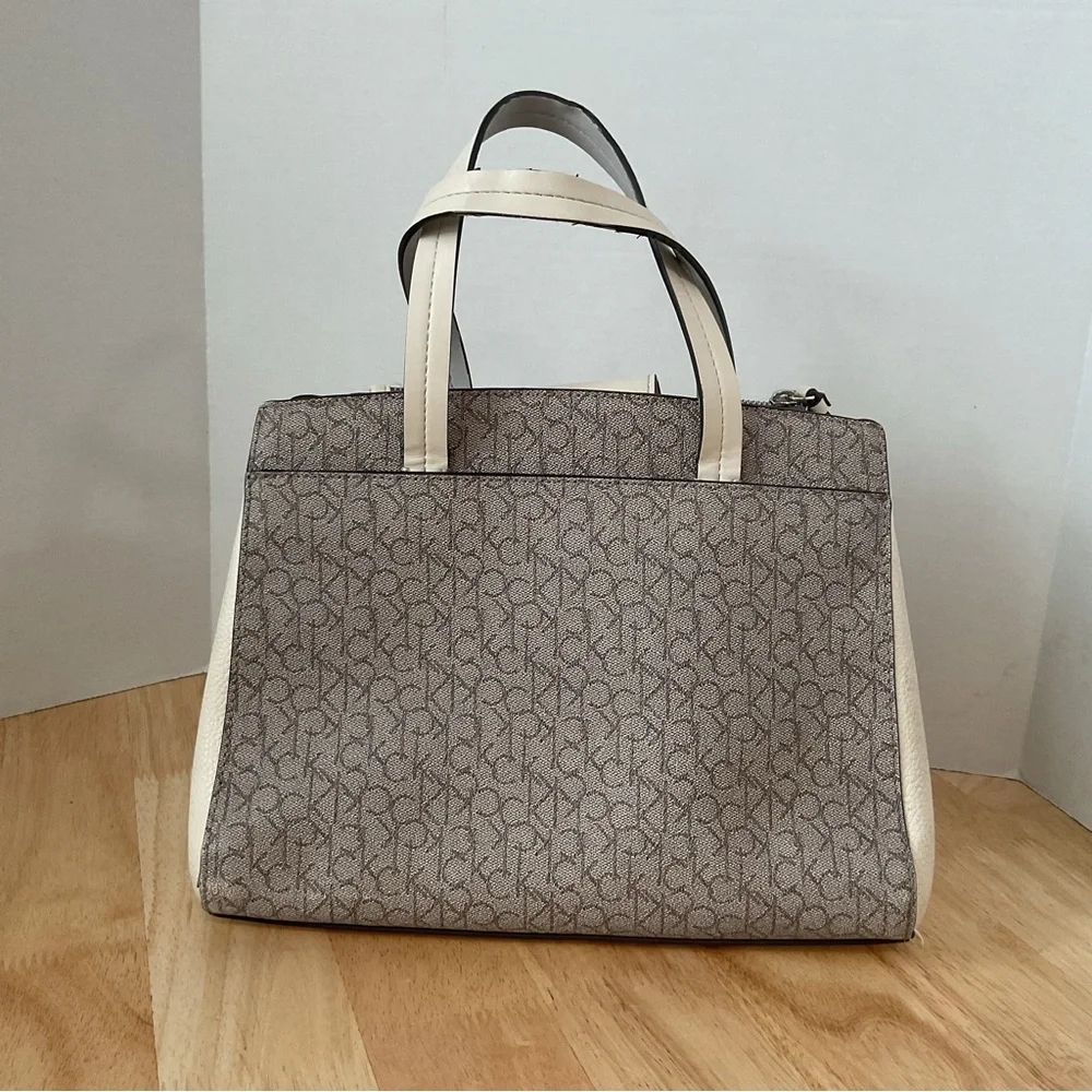 Calvin Klein Hadley Triple Compartment Small Tote Shoulder Med Purse Logo Cream